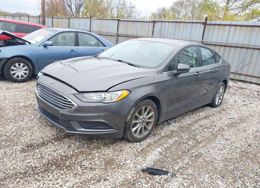 Photo 2 of 2017 Ford Fusion SE (VIN 3FA6P0HD2HR202207)