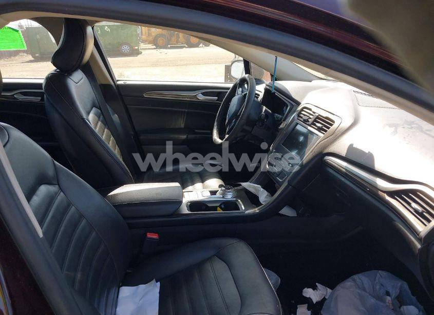 Photo 5 of 2017 Ford Fusion SE (VIN 3FA6P0HD2HR213689)