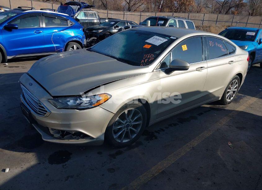 Photo 2 of 2017 Ford Fusion SE (VIN 3FA6P0HD2HR242206)