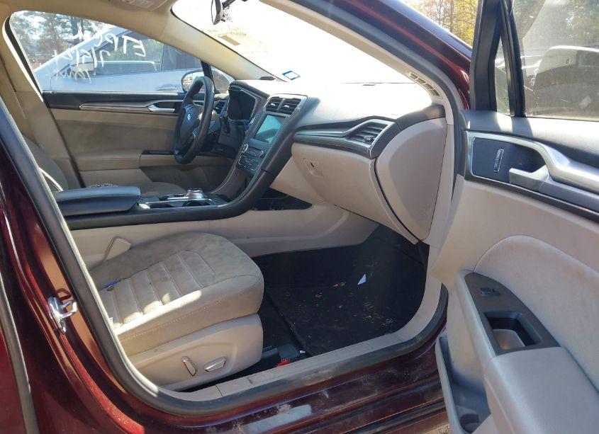 Photo 5 of 2017 Ford Fusion SE (VIN 3FA6P0HD2HR246420)