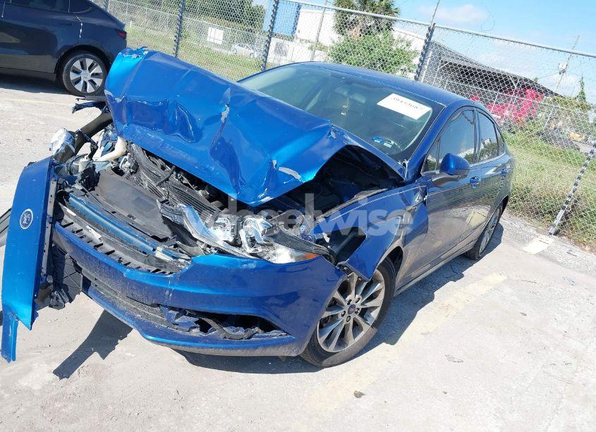 Photo 2 of 2017 Ford Fusion SE (VIN 3FA6P0HD2HR262410)