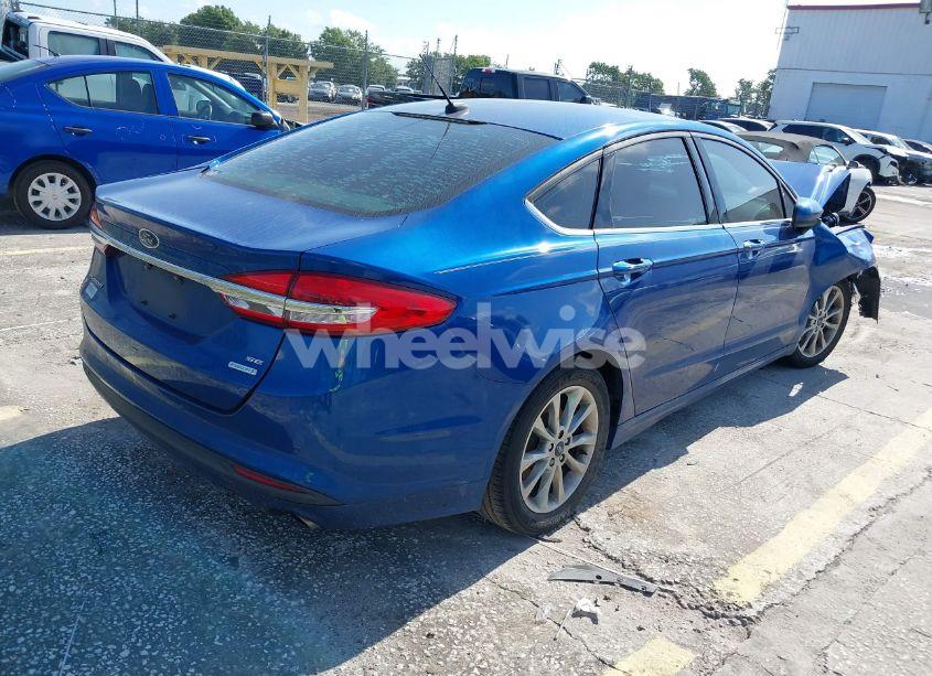 Photo 4 of 2017 Ford Fusion SE (VIN 3FA6P0HD2HR262410)