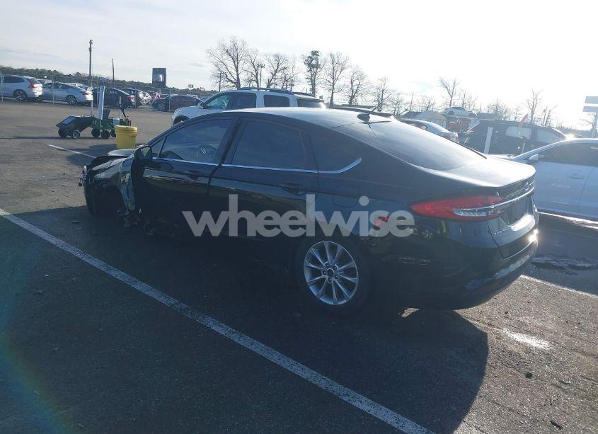 Photo 3 of 2017 Ford Fusion SE (VIN 3FA6P0HD2HR268868)