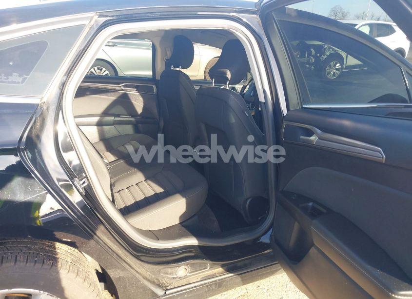 Photo 8 of 2017 Ford Fusion SE (VIN 3FA6P0HD2HR268868)