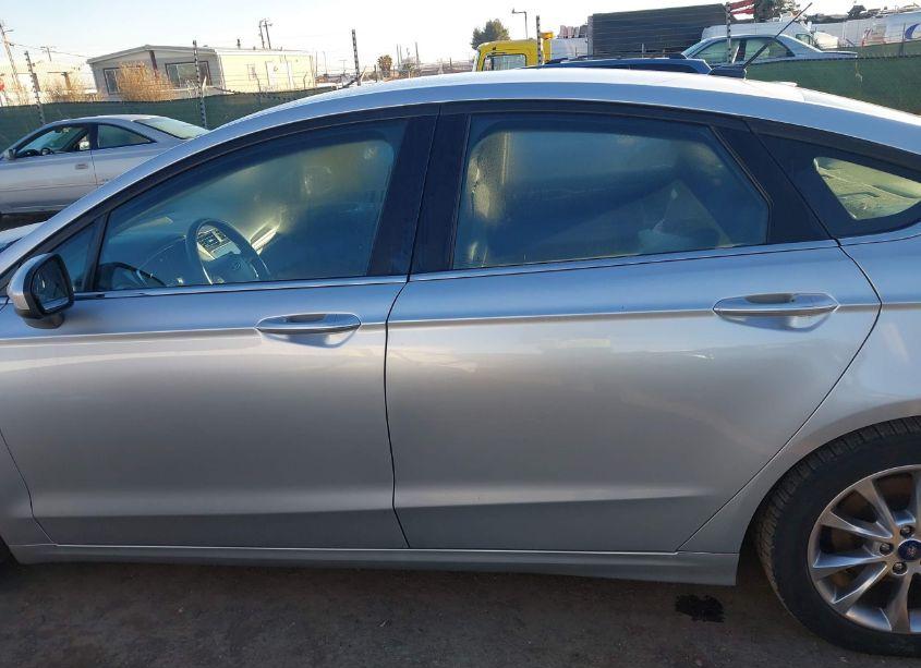 Photo 14 of 2017 Ford Fusion SE (VIN 3FA6P0HD2HR294953)