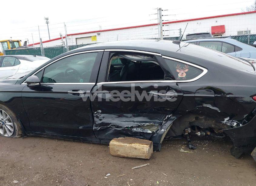 Photo 15 of 2017 Ford Fusion SE (VIN 3FA6P0HD2HR304946)