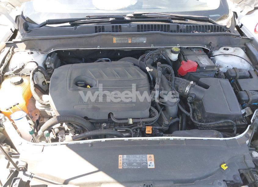 Photo 10 of 2017 Ford Fusion SE (VIN 3FA6P0HD2HR313811)