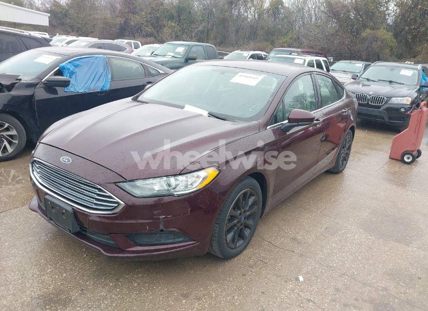 Photo 2 of 2017 Ford Fusion SE (VIN 3FA6P0HD2HR366766)