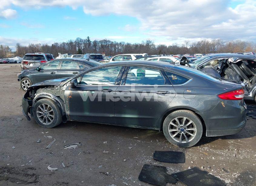 Photo 14 of 2017 Ford Fusion SE (VIN 3FA6P0HD2HR377072)