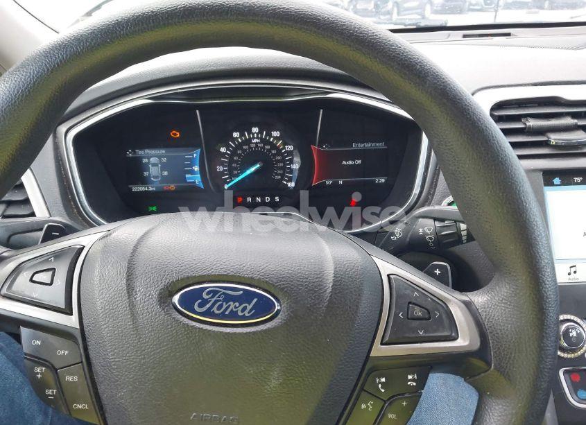 Photo 7 of 2017 Ford Fusion SE (VIN 3FA6P0HD2HR377072)