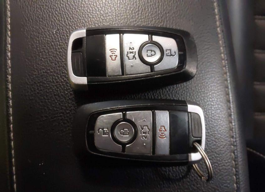 Photo 11 of 2017 Ford Fusion SE (VIN 3FA6P0HD2HR377315)