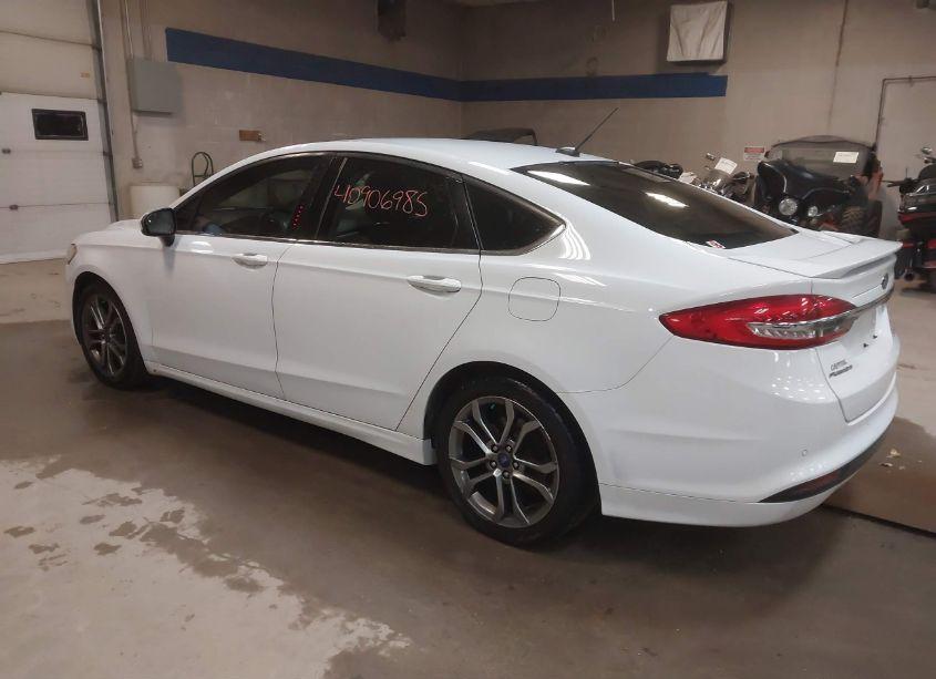 Photo 3 of 2017 Ford Fusion SE (VIN 3FA6P0HD2HR377315)