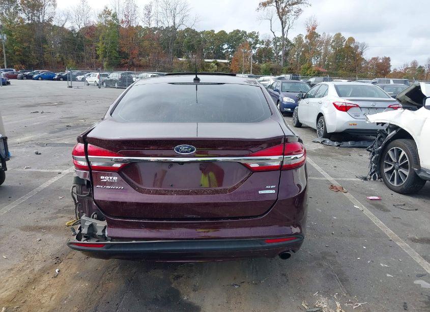 Photo 16 of 2018 Ford Fusion SE (VIN 3FA6P0HD2JR144217)
