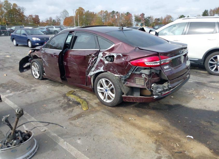 Photo 3 of 2018 Ford Fusion SE (VIN 3FA6P0HD2JR144217)
