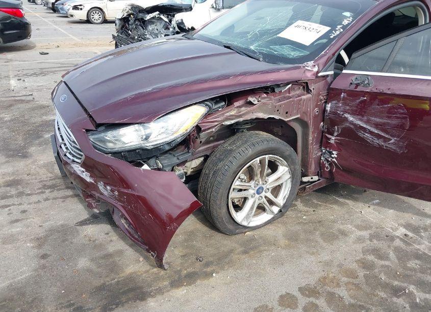 Photo 6 of 2018 Ford Fusion SE (VIN 3FA6P0HD2JR144217)