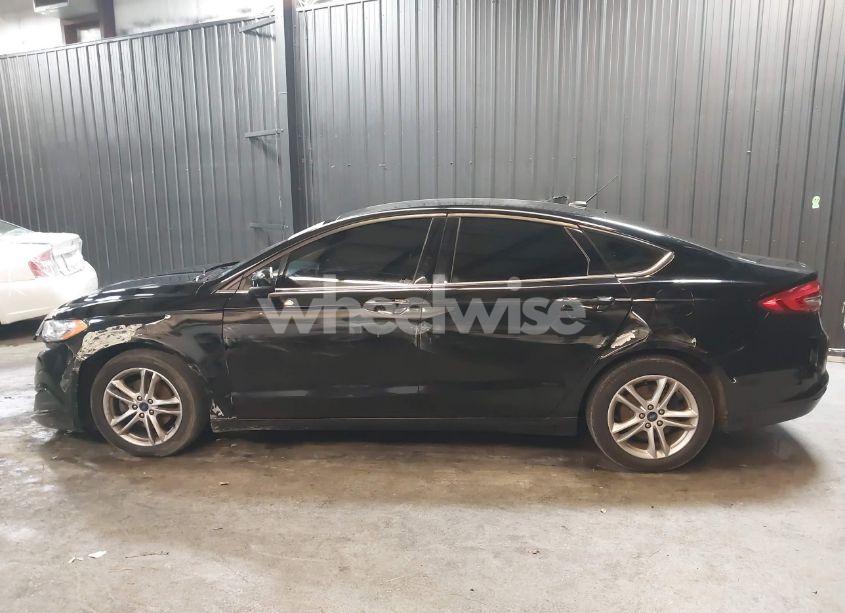 Photo 6 of 2018 Ford Fusion SE (VIN 3FA6P0HD2JR195393)