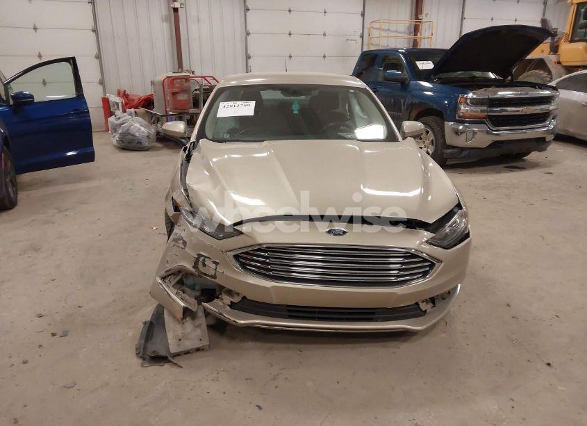 Photo 6 of 2018 Ford Fusion SE (VIN 3FA6P0HD2JR201693)