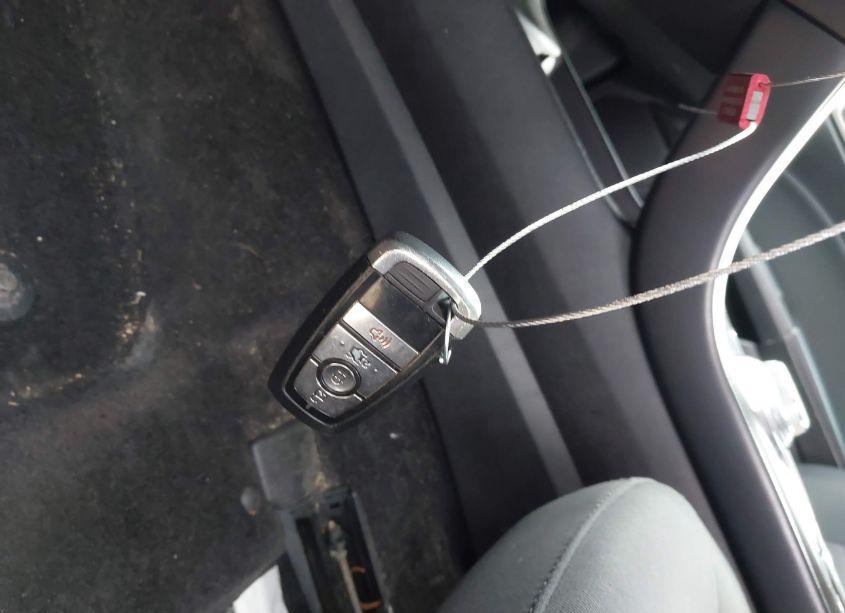 Photo 11 of 2018 Ford Fusion SE (VIN 3FA6P0HD2JR202097)