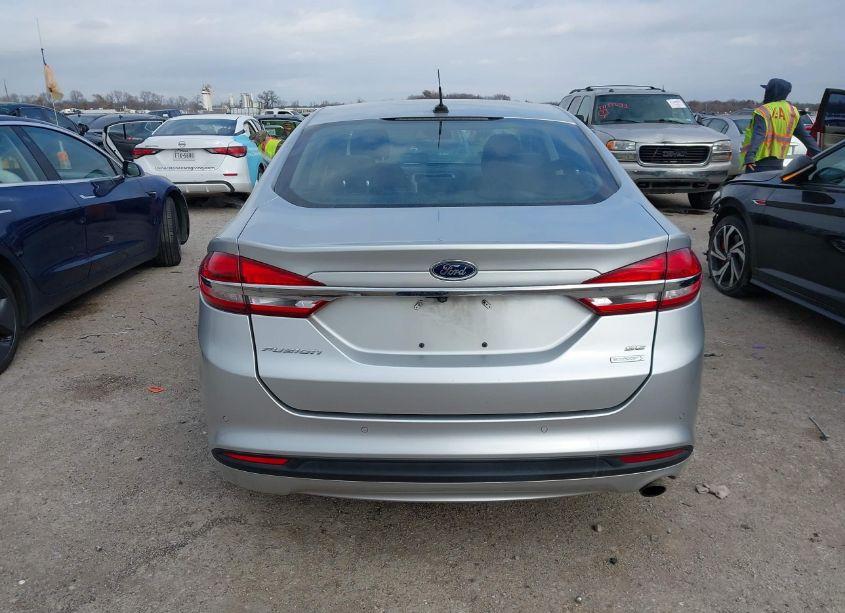 Photo 16 of 2018 Ford Fusion SE (VIN 3FA6P0HD2JR202097)