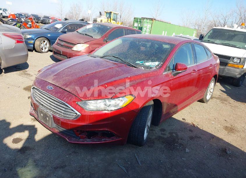 Photo 2 of 2018 Ford Fusion SE (VIN 3FA6P0HD2JR251011)