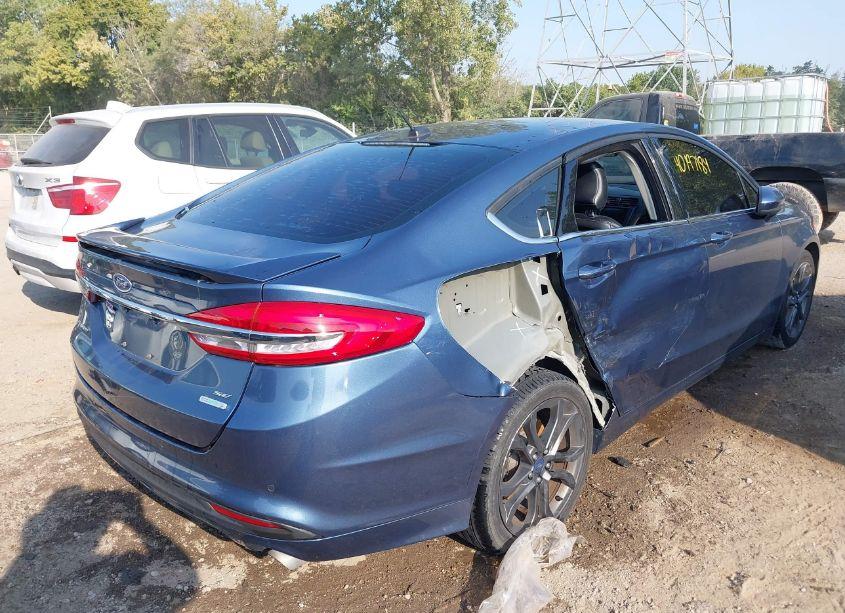 Photo 4 of 2018 Ford Fusion SE (VIN 3FA6P0HD2JR266205)