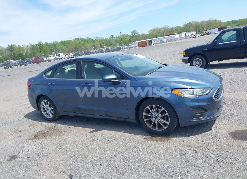 Photo 13 of 2019 Ford Fusion SE (VIN 3FA6P0HD2KR126379)