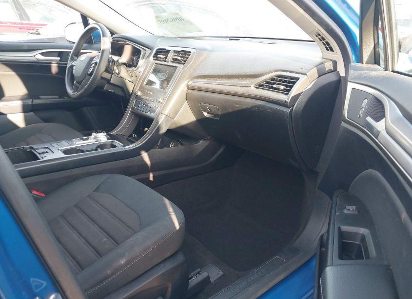 Photo 5 of 2019 Ford Fusion SE (VIN 3FA6P0HD2KR160550)