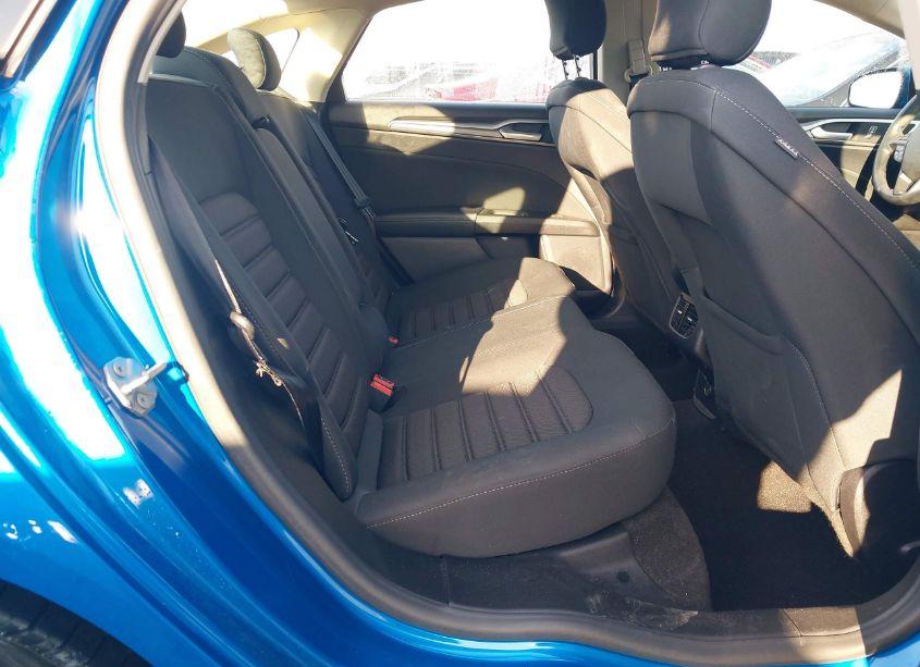 Photo 8 of 2019 Ford Fusion SE (VIN 3FA6P0HD2KR160550)