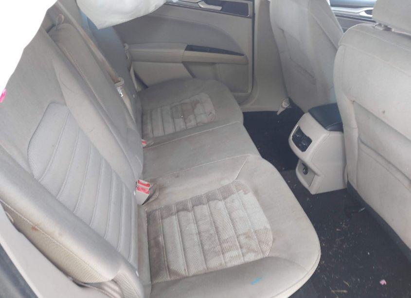 Photo 8 of 2019 Ford Fusion SE (VIN 3FA6P0HD2KR162167)