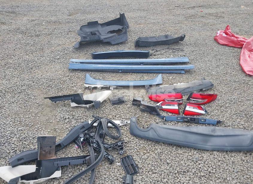 Photo 12 of 2019 Ford Fusion SE (VIN 3FA6P0HD2KR179230)