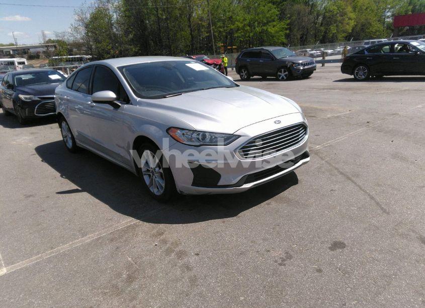 2019 Ford Fusion SE (VIN 3FA6P0HD2KR186307) main photo