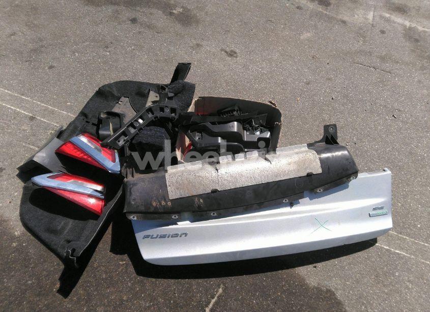 Photo 12 of 2019 Ford Fusion SE (VIN 3FA6P0HD2KR186307)