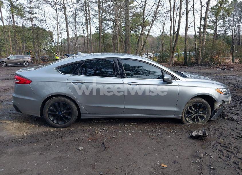 Photo 13 of 2020 Ford Fusion SE (VIN 3FA6P0HD2LR105081)