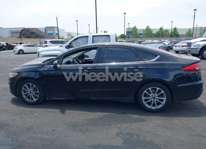 Photo 14 of 2020 Ford Fusion SE (VIN 3FA6P0HD2LR120129)