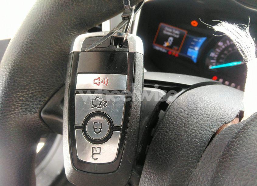 Photo 11 of 2020 Ford Fusion SE (VIN 3FA6P0HD2LR124486)