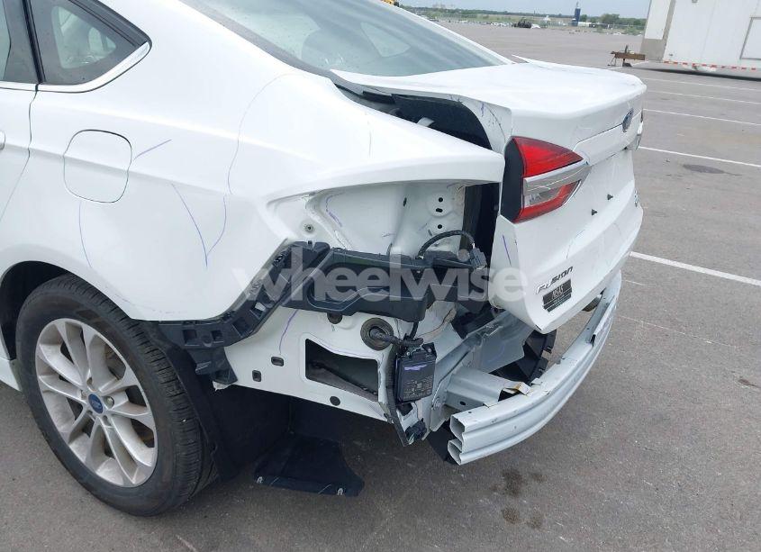Photo 19 of 2020 Ford Fusion SE (VIN 3FA6P0HD2LR136072)