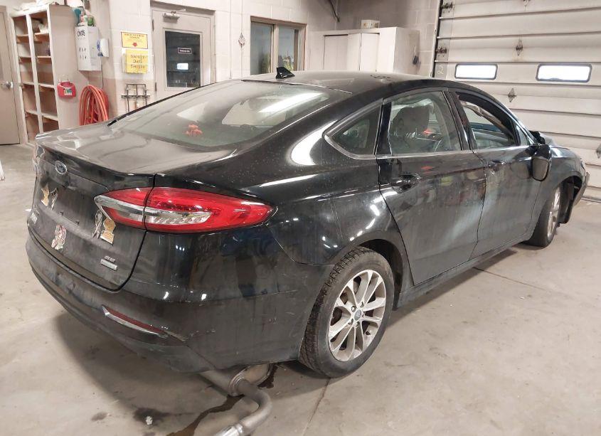 Photo 4 of 2020 Ford Fusion SE (VIN 3FA6P0HD2LR162073)
