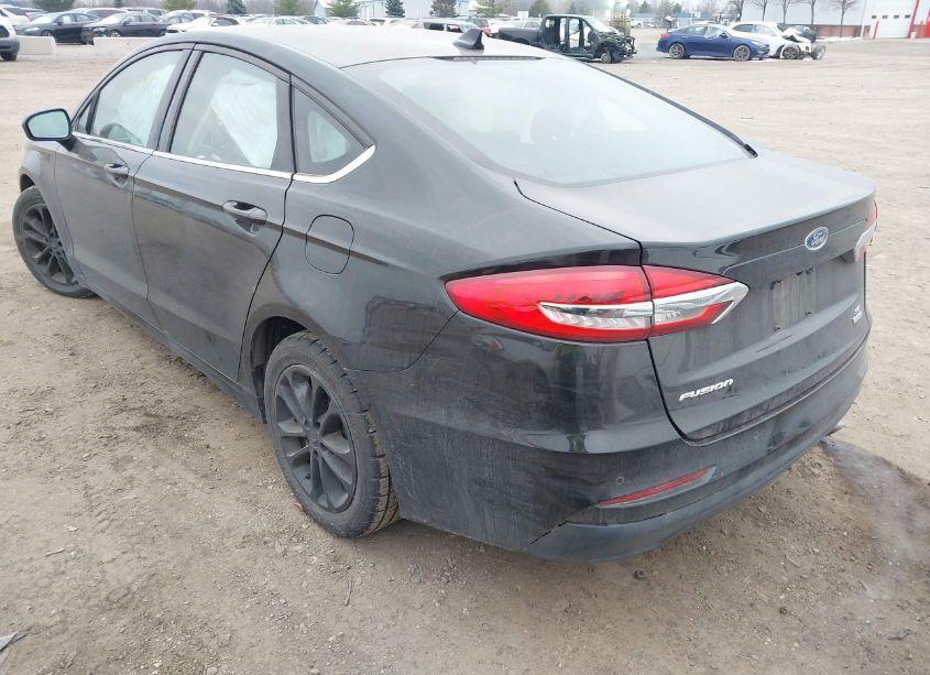 Photo 3 of 2020 Ford Fusion SE (VIN 3FA6P0HD2LR167130)