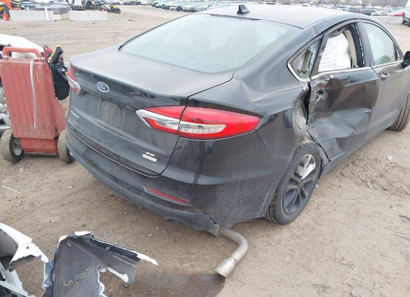 Photo 4 of 2020 Ford Fusion SE (VIN 3FA6P0HD2LR167130)