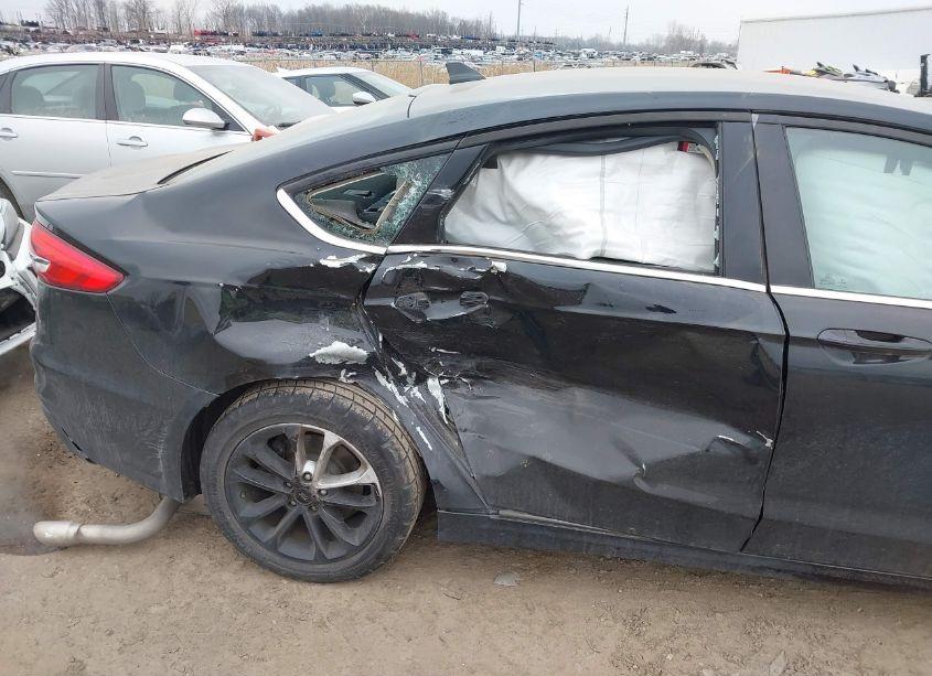 Photo 6 of 2020 Ford Fusion SE (VIN 3FA6P0HD2LR167130)