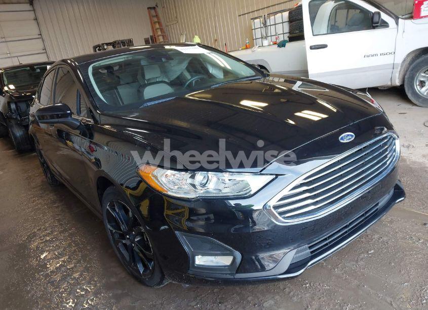 2020 Ford Fusion SE (VIN 3FA6P0HD2LR186356) main photo