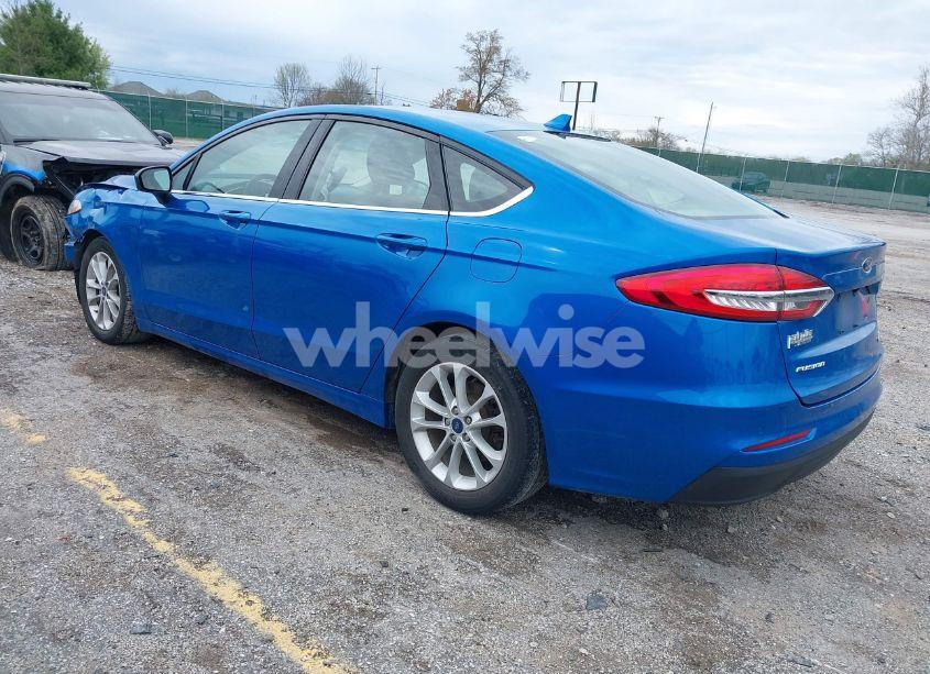 Photo 3 of 2020 Ford Fusion SE (VIN 3FA6P0HD2LR198149)