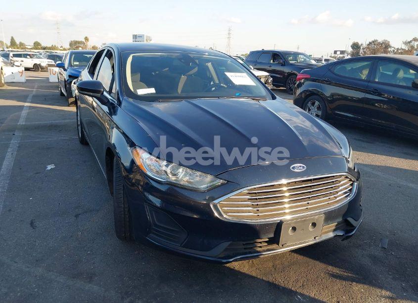 2020 Ford Fusion SE (VIN 3FA6P0HD2LR199334) main photo