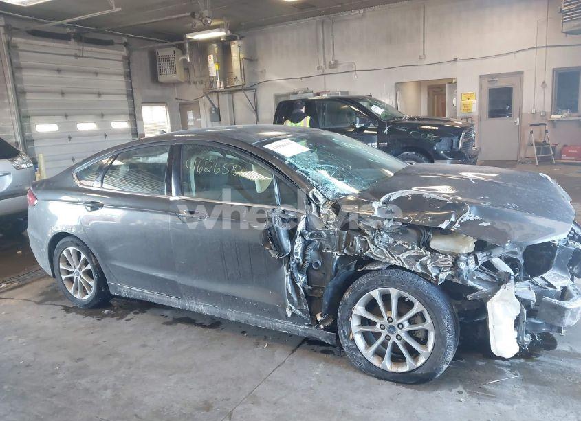 Photo 13 of 2020 Ford Fusion SE (VIN 3FA6P0HD2LR220215)