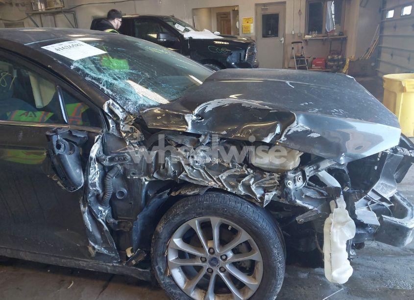 Photo 6 of 2020 Ford Fusion SE (VIN 3FA6P0HD2LR220215)