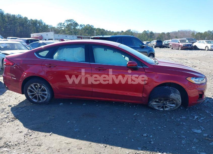 Photo 13 of 2020 Ford Fusion SE (VIN 3FA6P0HD2LR221638)