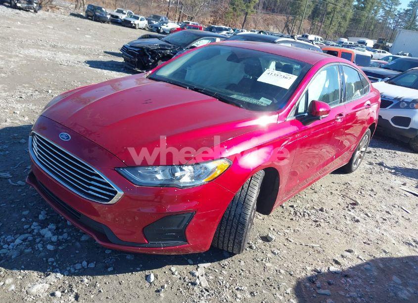 Photo 2 of 2020 Ford Fusion SE (VIN 3FA6P0HD2LR221638)