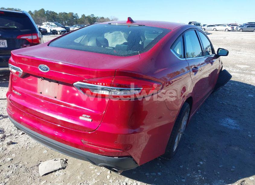 Photo 4 of 2020 Ford Fusion SE (VIN 3FA6P0HD2LR221638)