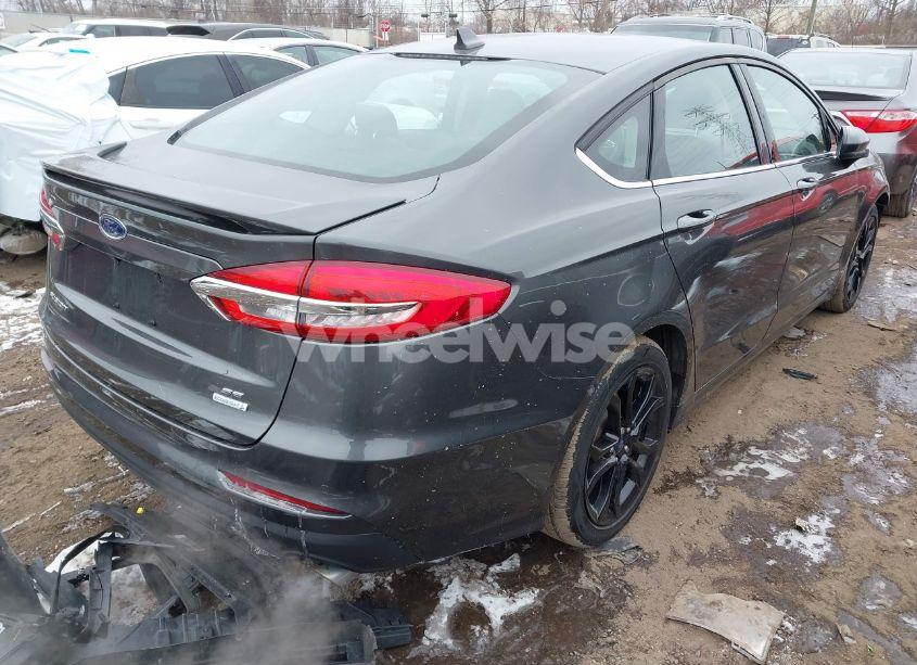 Photo 4 of 2020 Ford Fusion SE (VIN 3FA6P0HD2LR253019)