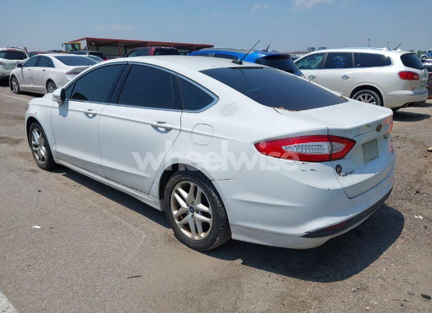 Photo 3 of 2014 Ford Fusion SE (VIN 3FA6P0HD3ER112639)